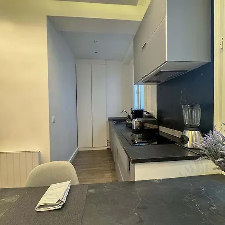 Apartment Celine 27 Le Reflet Du Rocher, A Deux Pas De L'arc *